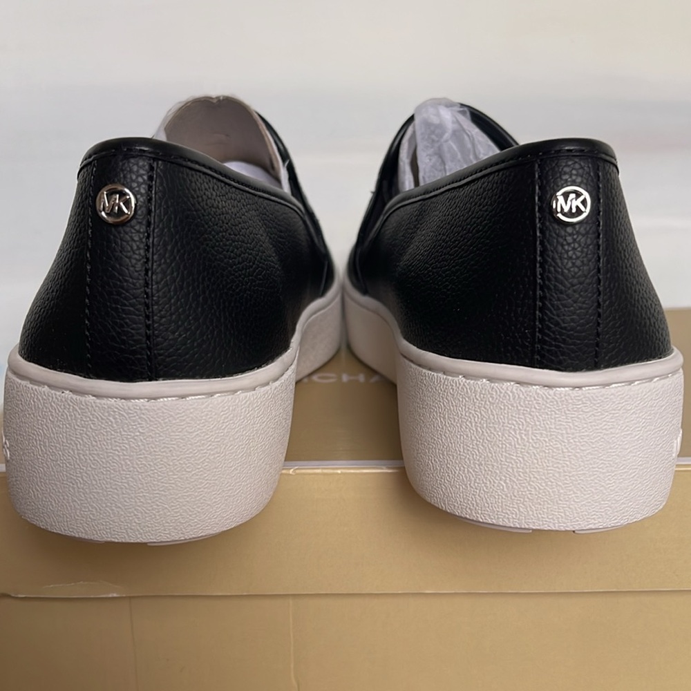 Michael Kors TEDDI SLIP ON
TUMBLED FAUX LTHR
49T2TEFP1L
Black 
Platform Sneakers - Picture 13 of 16